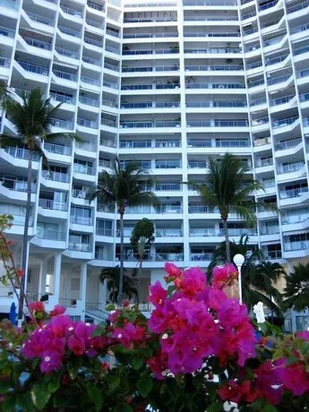 Condo Velero y Galeon - Image 1