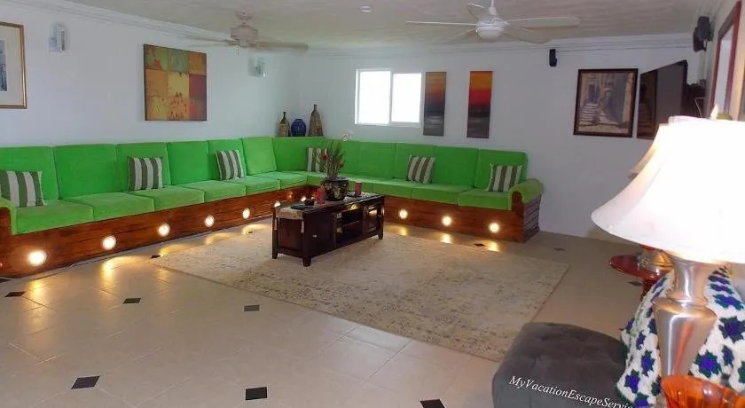 Royal Vista Villa - Image 1