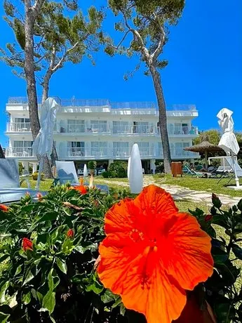 Mar Salada Apartments - Image 1