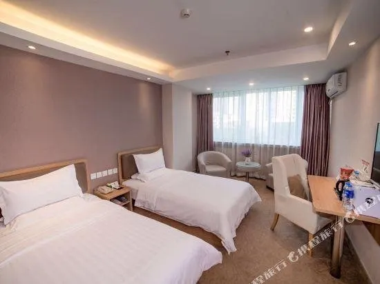 Super 8 by Wyndham Zhuozhou Fan Yang Lu - Image 1