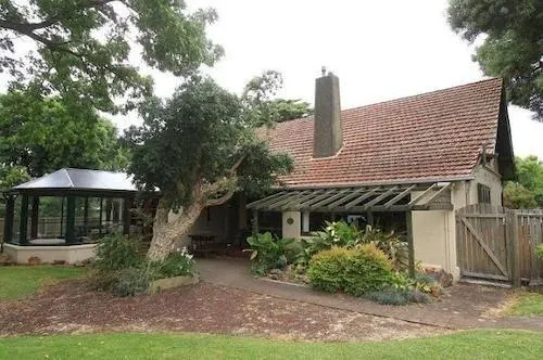 Colwyn House B&B - Stable Cottage - Image 1