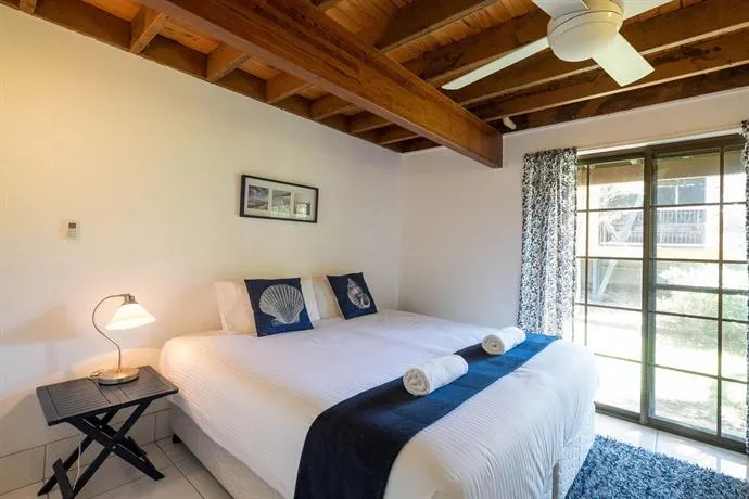 Green Trees Beach House - Image 1