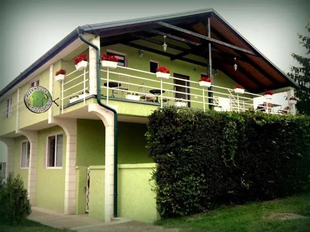 Green House Studios - Image 1