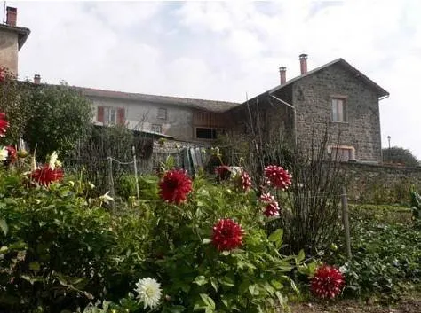Chambres D'hôtes La Cime Beaujolaise - Image 1