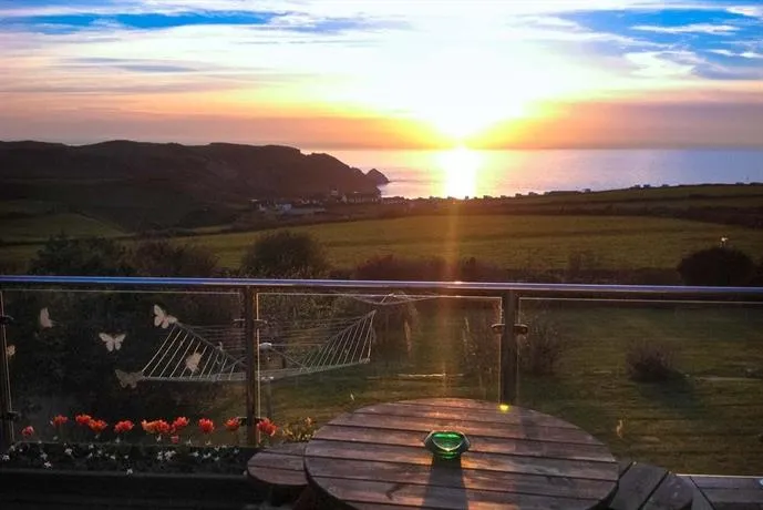 Reevescott Retreat - Image 1