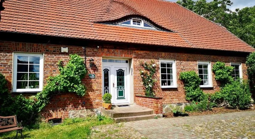 Nussbaumhof mit Koppel - Image 1