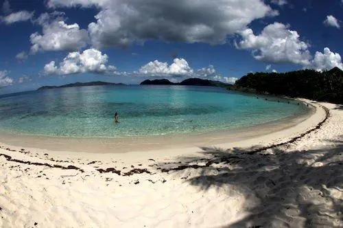 Starlit Escape Villa - Image 1