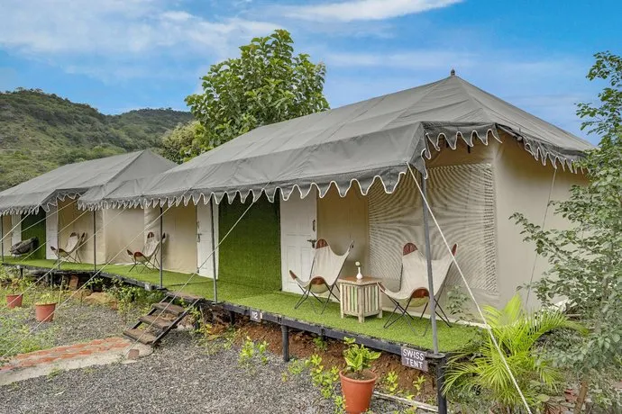 Holiday Hill Resort and Spa - Image 1