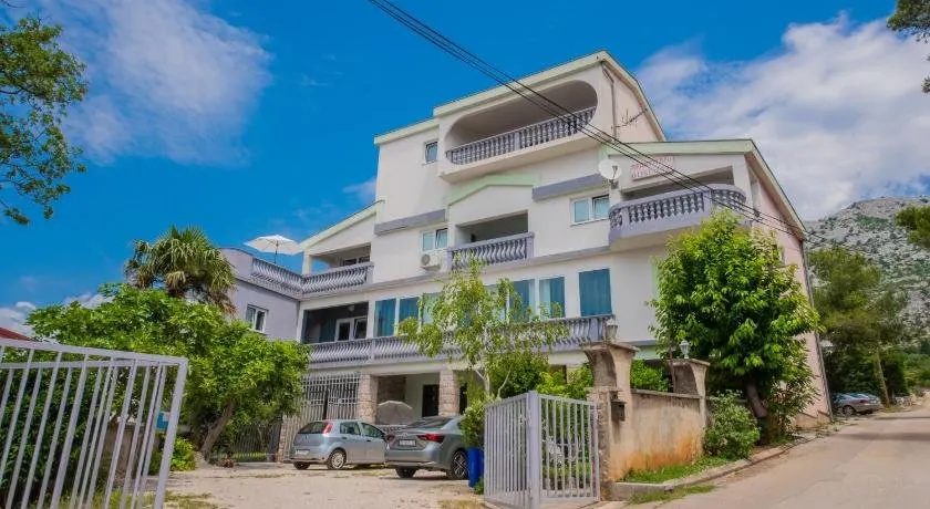 Apartment Bušljeta - Image 1
