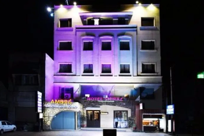 Hotel Shiraz Regency - Image 1