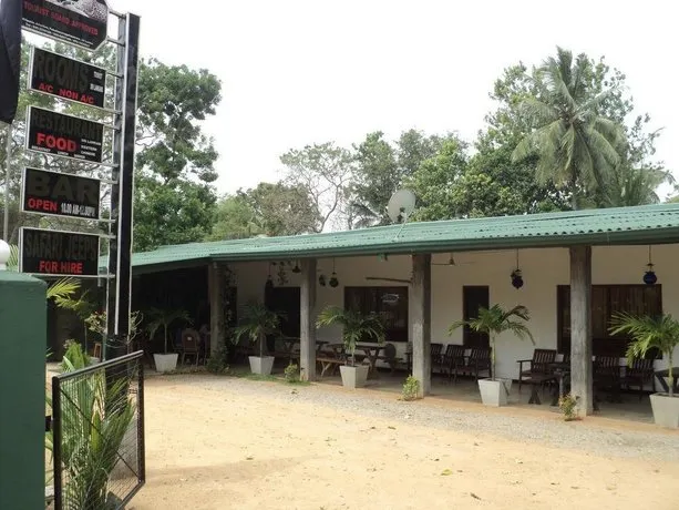 Leopard Den - Image 1