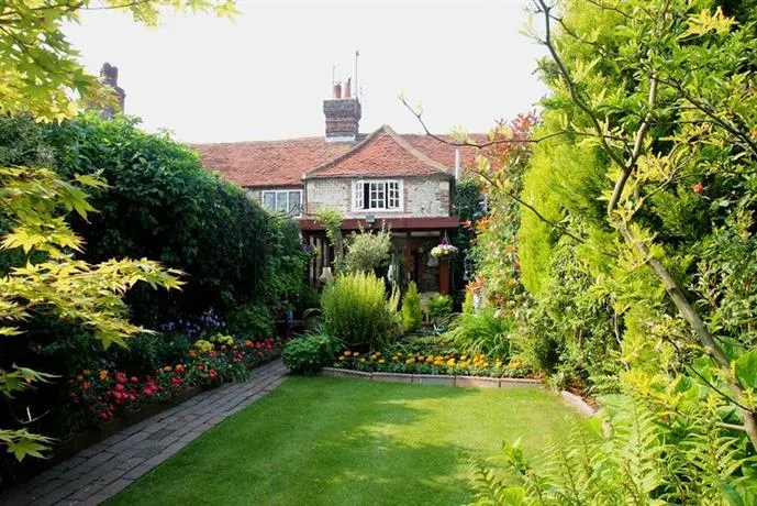 Magnolia Cottage Pevensey - Image 1