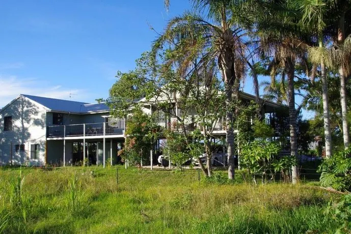 Squeakygate Retreat and B&B - Image 1