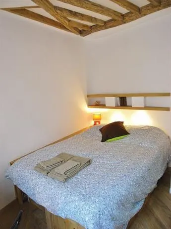 Nice Studio in Le Marais District - Image 1