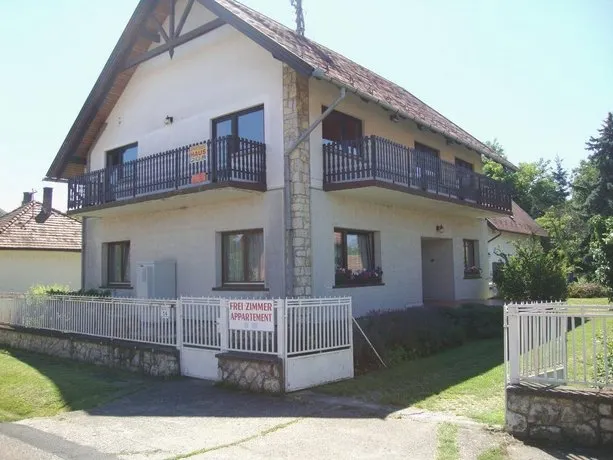 Gyöngyvirág Vendégház - Image 1