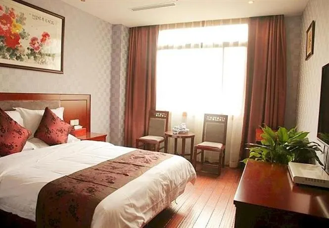 Starway Hotel - Image 1