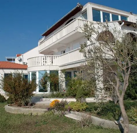 Villa Residence Lantoni - Image 1