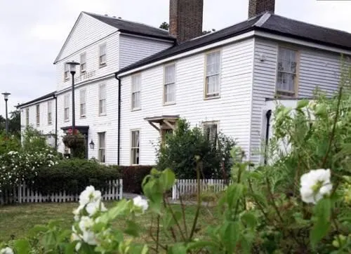 Innkeeper's Lodge Maidstone - Image 1