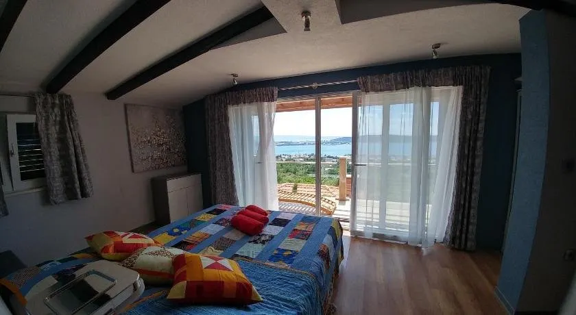 Villa LKL - Image 1