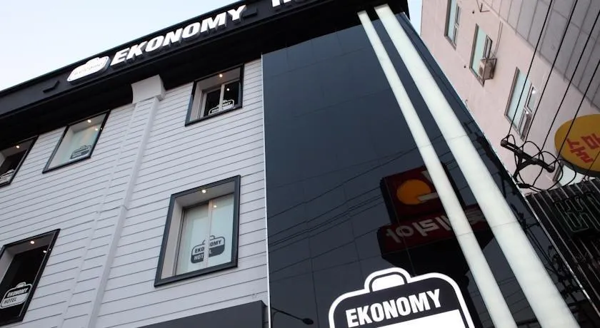 Ekonomy Hotel Eunpyeong - Image 1