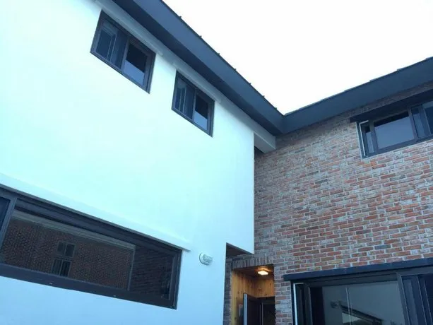 Choii Guesthouse - Image 1
