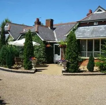 School Lodge Country Guesthouse - Image 1