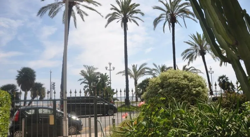 Sea View Astrella - Image 1