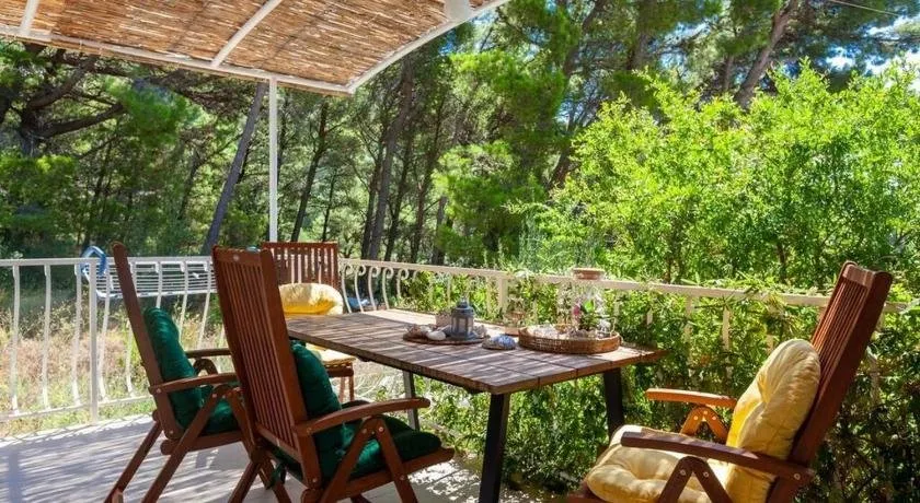 Ctma144/ Charming Holiday Home - Image 1