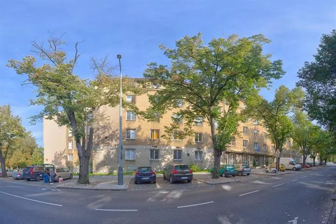 Hostel Bubenec - Image 1