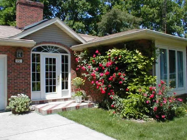 Dorchester House Bed And Breakfast - Image 1