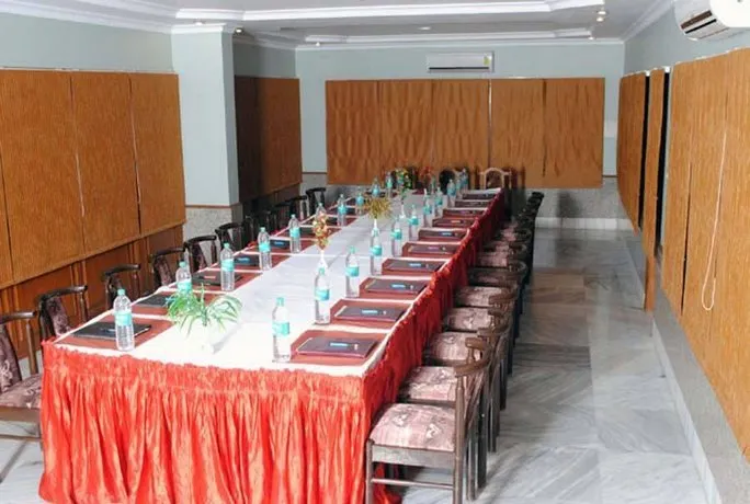 Hotel Geetco - Image 1