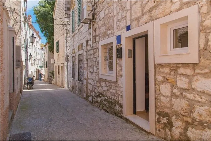 Villa Pro Patria - Image 1