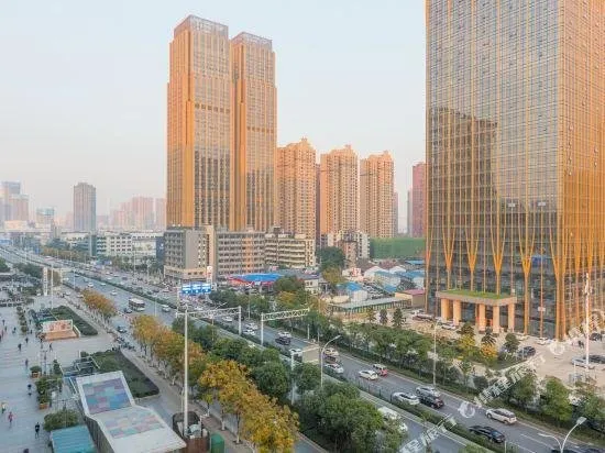 Love Hotel Wuhan - Image 1