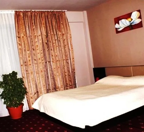 Pensiunea Novis - Image 1