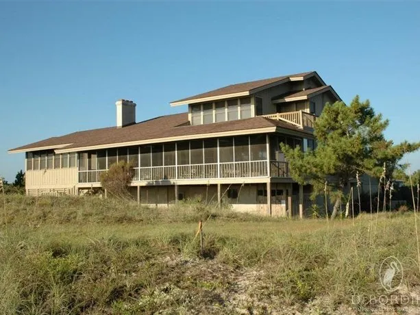 Quattlebaum 6br 4ba Oceanfront Beach House - Image 1