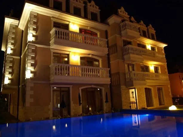 Guest House Aristokrat - Image 1