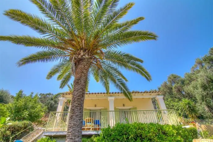 Athina Apartments - Image 1