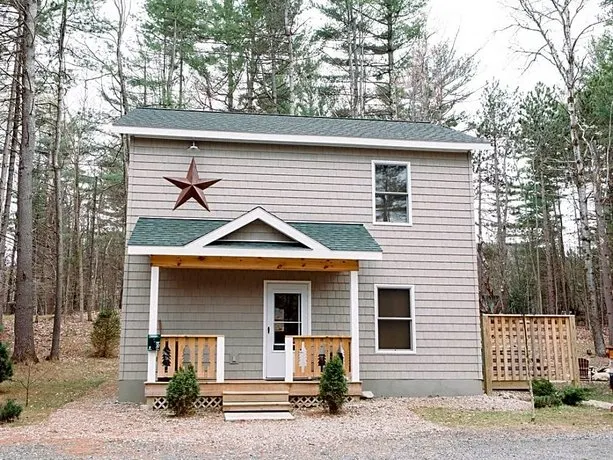 Cascade Mountain Chalet - Image 1