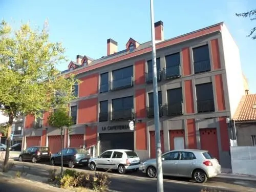El Aparthotel - Image 1