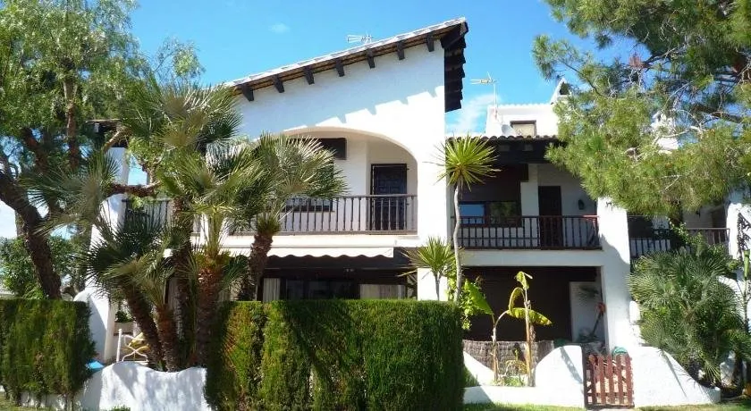 Villa Service - Alorda park - Image 1