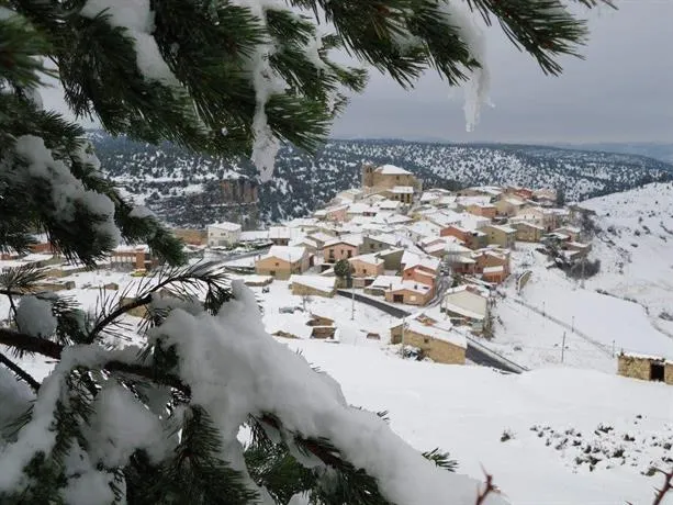 Hotel El Castellar - Image 1