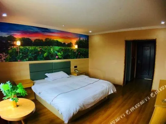 Continents Le Grand Large Hotel - Image 1