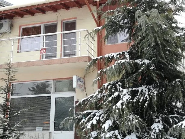 Guest House Izgrev - Image 1