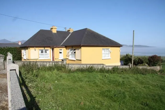 The Watersedge Cottage - Image 1
