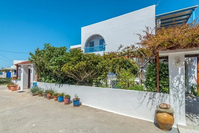 Traditional House Milos - Image 1