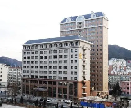 King Hall Hotel - Image 1