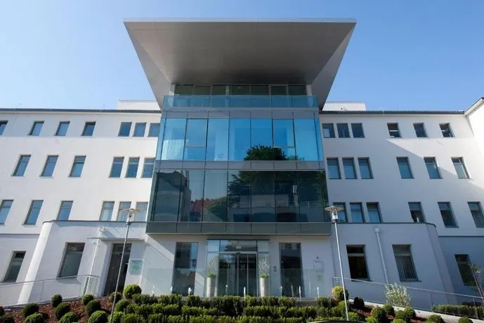 Hotelappartements Privatklinik Maria Hilf - Image 1