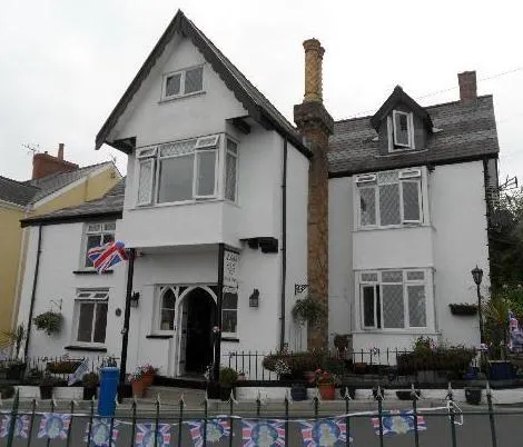 Wogan House - Image 1