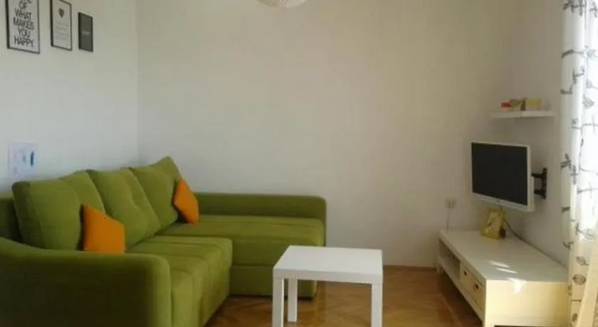 House Katarina - Image 1