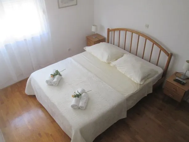 Apartment Lana - Image 1